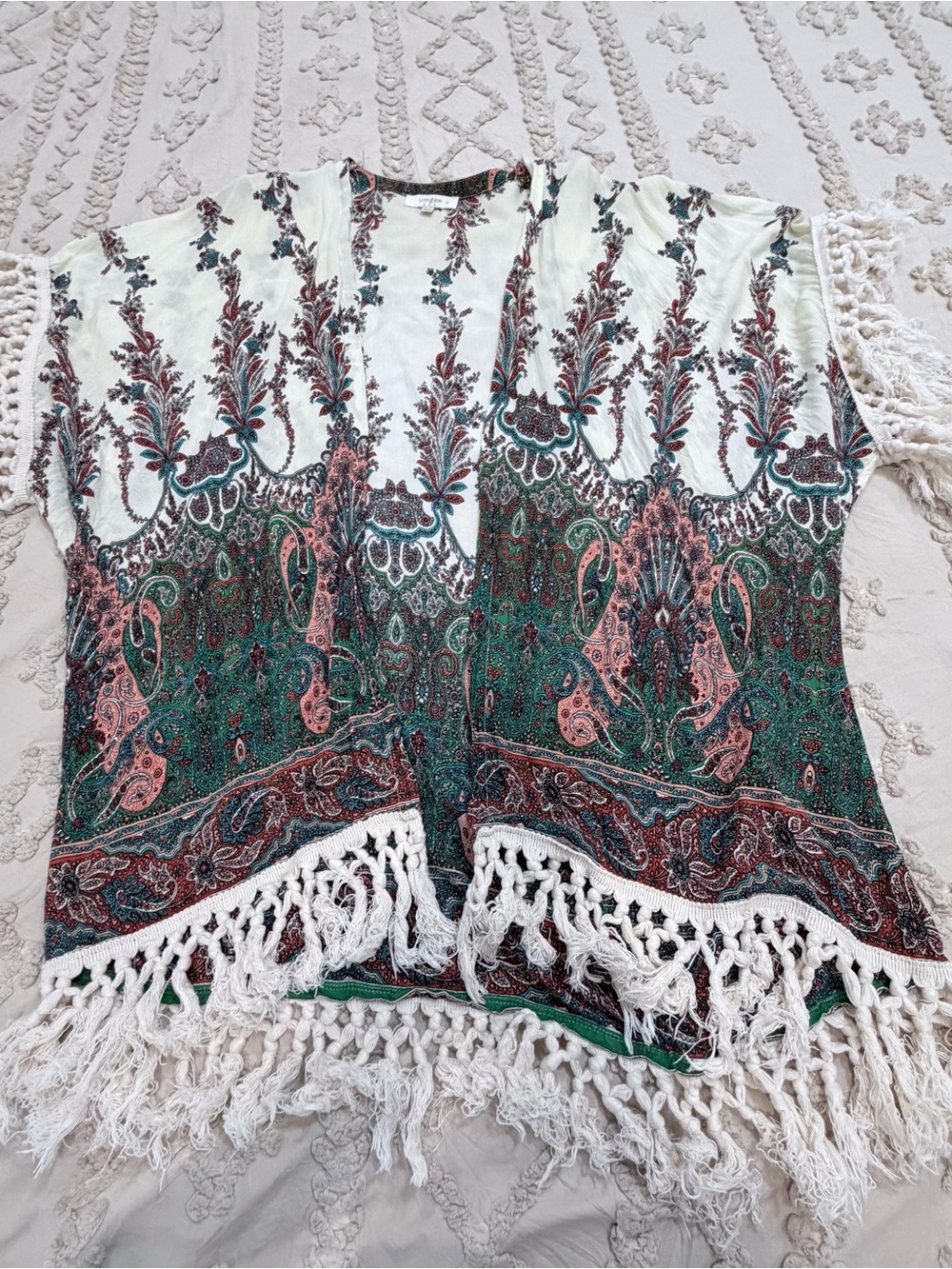 Umgee Green and Cream Paisley Fringe Kimono - Picture 3 of 8